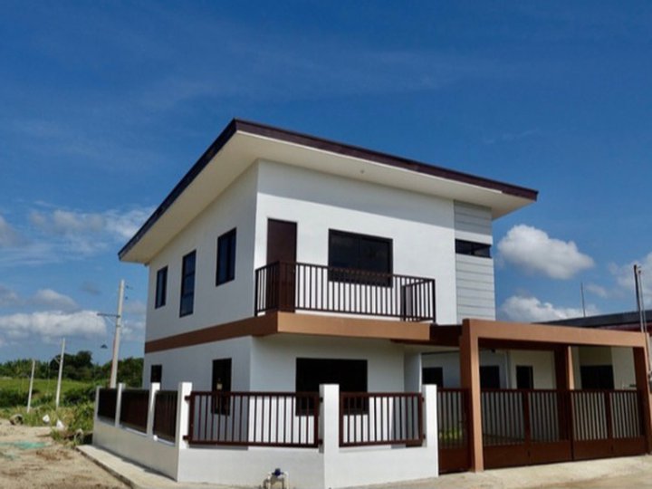 4B &3B RFO SINGLE ATTACHED UNIT  IN TANAUAN BATNGAS-CASH / BANK TERMS