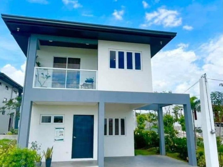 Single Detached House For Sale in Idesia, Dasmarinas Cavite