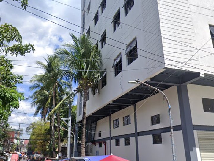 Warehouse in Sta Mesa near Pureza For Lease