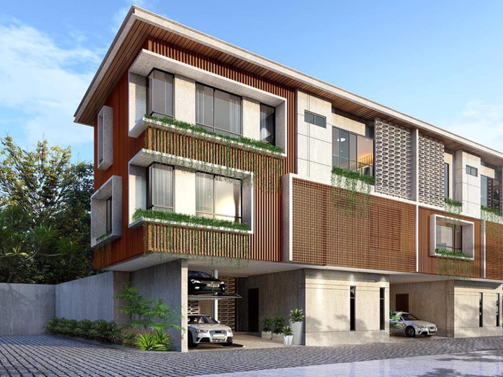 High-EndTownhouse with 3-bedrooms For Sale in Manila