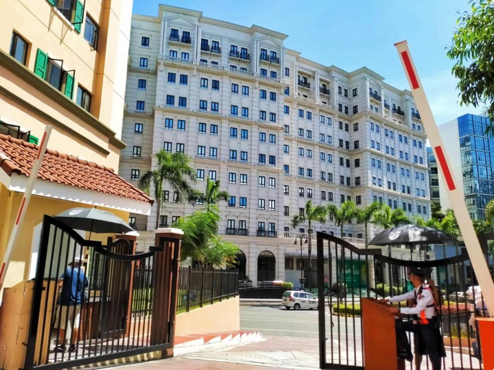 Pre-Owned 123.50 sqm 3-bedroom Residential Condo For Rush Sale in Pintecrest Residential