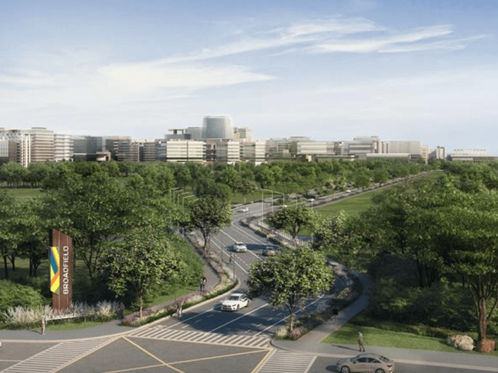 Prime Commercial Lot in Binan, Laguna for Php 119 Million