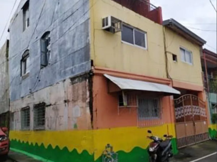 Foreclosed 1-bedroom Single Attached House For Sale in Batangas City