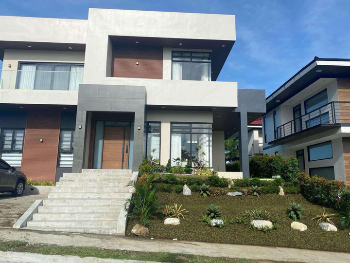 RFO 3-Bedroom House and Lot for Sale in Tagaytay Highlands