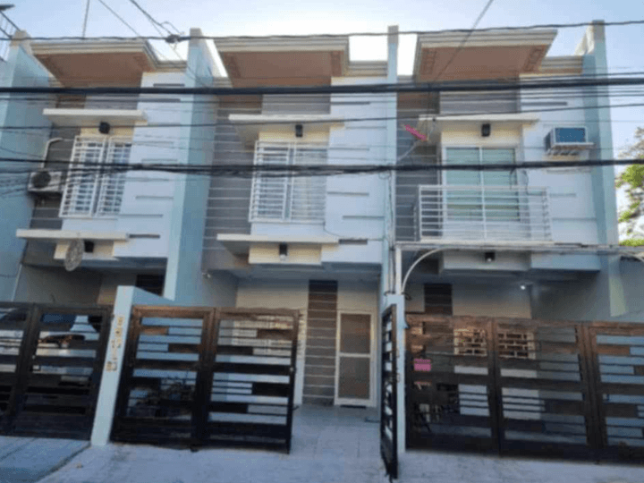 Townhouse in Las Pinas City