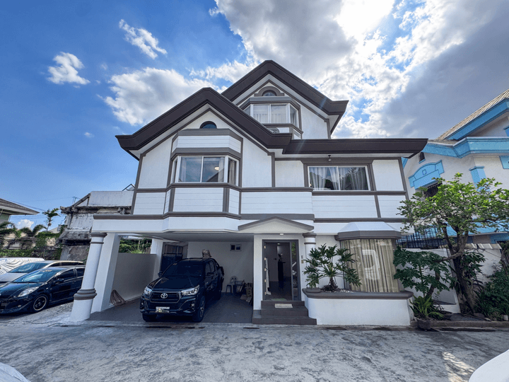 5-Bedroom House and Lot for Sale in New Manila, Quezon City