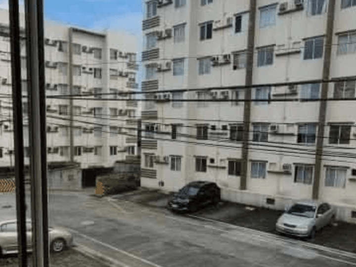 RFO Spacious 2 BR Unit in Pasig