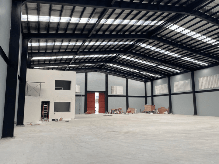 Spacious 1,400 SQM Warehouse for Sale in Valenzuela City