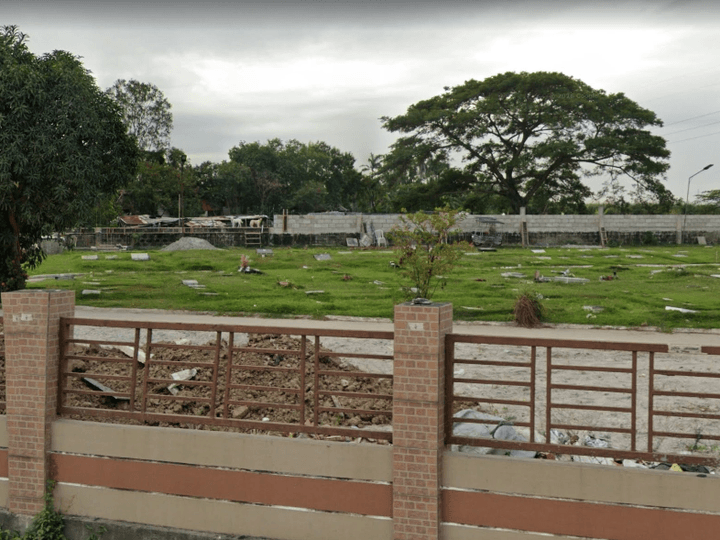 Foreclosed Memorial Lot For Sale in Minalin Pampanga