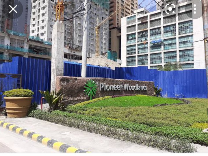 Mandaluyong Condo Ready for Occupancy connected at MRT BONI