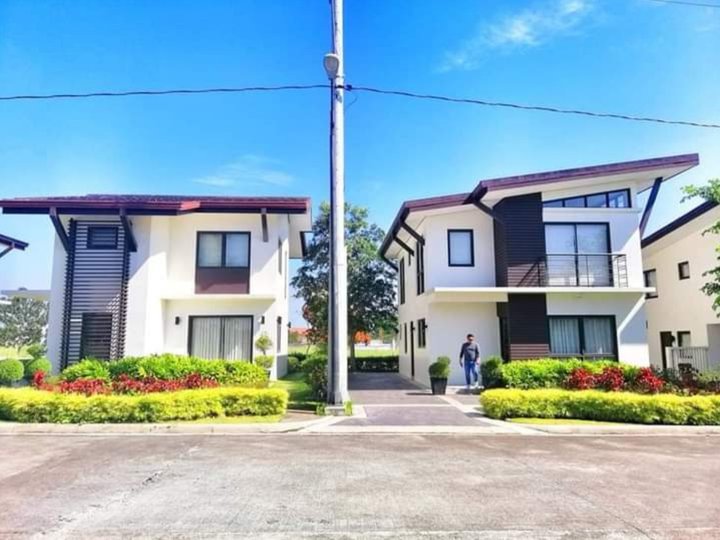 PROPERTY FOR SALE in Sta. Rosa Laguna 406sqm LOT - UP TO 20% DISCOUNT