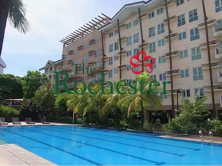 3 Bedroom with balcony with 2 Toilet and bath RENT TO OWN in Pasig