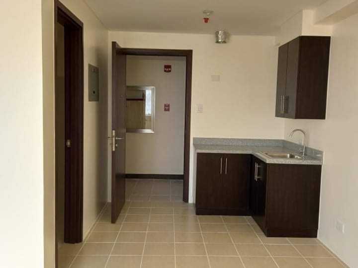 Ready for move in 1-Bedroom Unit 28sqm - 208k DP RENT TO OWN in Manila