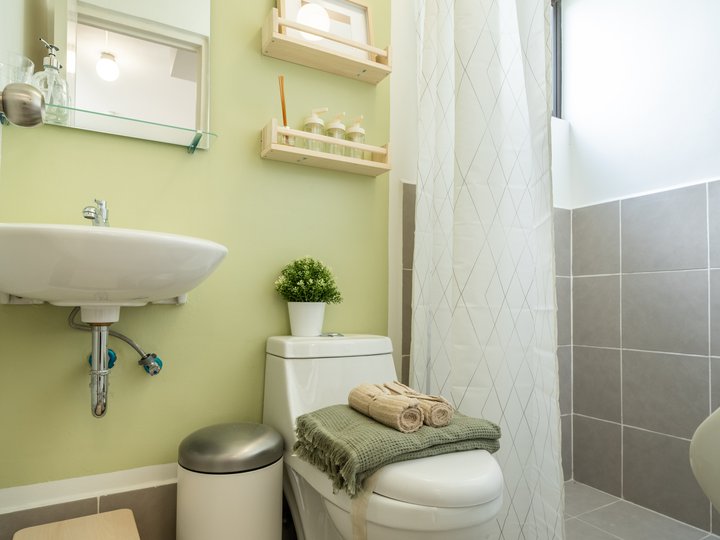 AFFORDABLE TOWN HOUSE FOR SALE IN AMAIA TRECE MARTIRES NEAR MARKET AND RETAIL HUB
