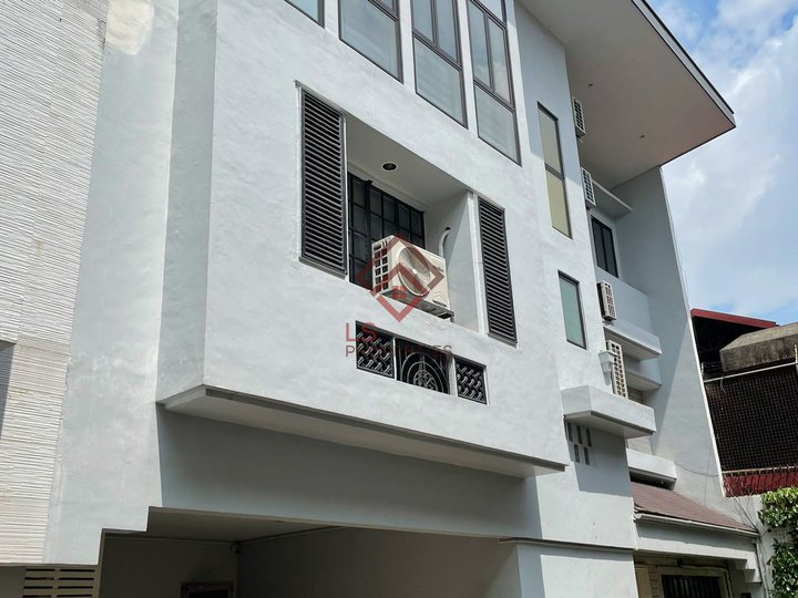 FOR SALE: 6BR 3-Storey Townhouse in 13th St, Quezon City near Gilmore