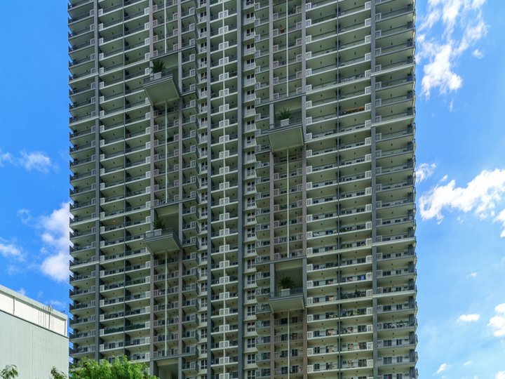 Sheridan Towers - 1-bedroom Condo For Sale in Mandaluyong near BGC