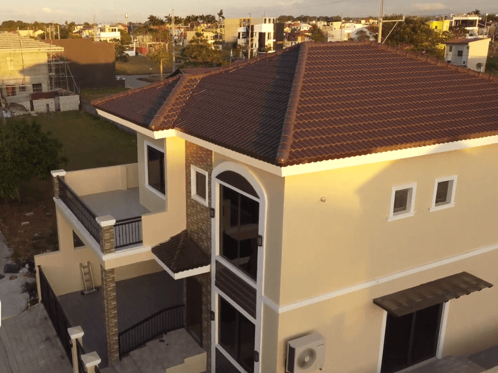 4bedroom Single Detached House For Sale in Cavite Economic Zone [House