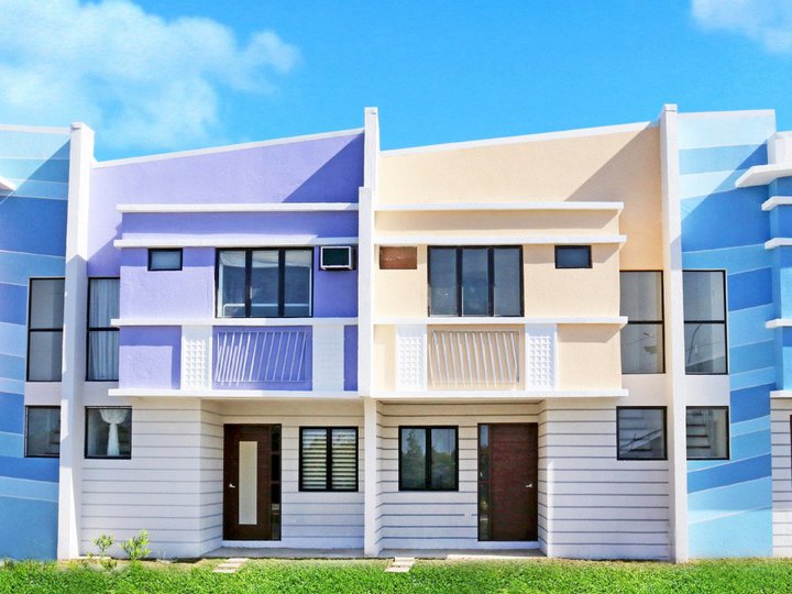 3-bedroom Townhouse 2 Toilet & Bath For Sale in Tanza Cavite