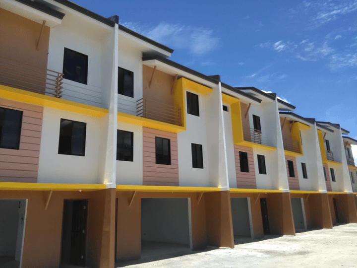 4-bedroom Townhouse For Sale in Cordova Cebu