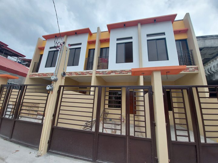 2-bedroom Townhouse For Sale in Las Pinas