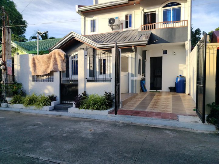 Clean Title House and Lot rush rush for sale 2 Bedrooms 2 Toilet & Bath with car garage gated