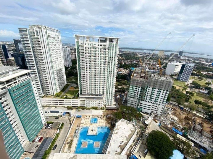 RFO 24.00 sqm Studio Condo For Sale in Cebu Business Park Cebu City