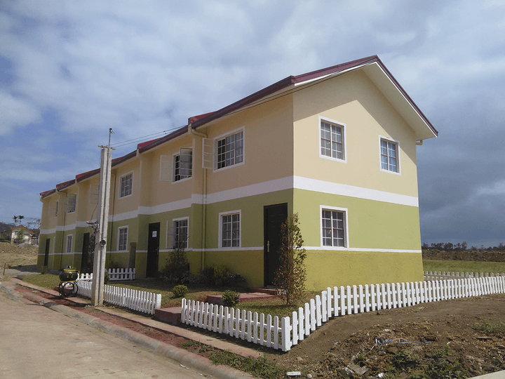 Affordable townhouse at sto. Tomas batangas Brightwood Villas For sal Houses and Lots in Santo