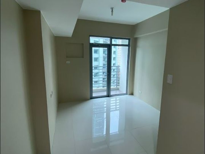 Salcedo Square | 22.42 sqm Studio Condo For Sale in Makati