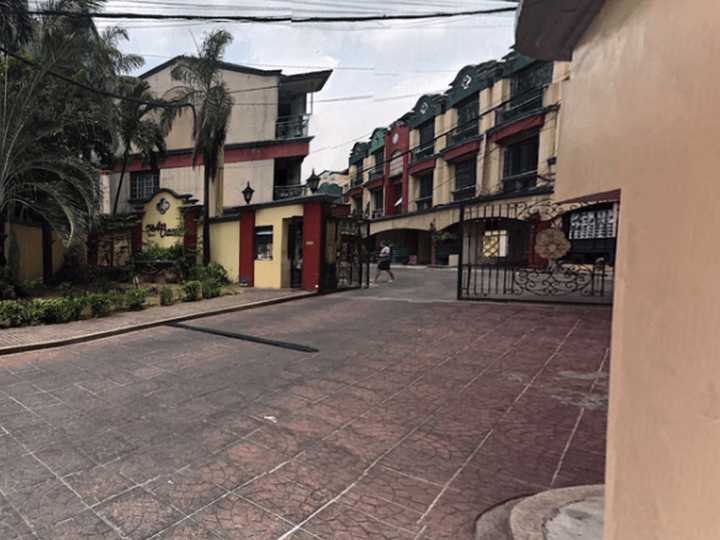 Sta Ana Manila Pre Owned Townhouse