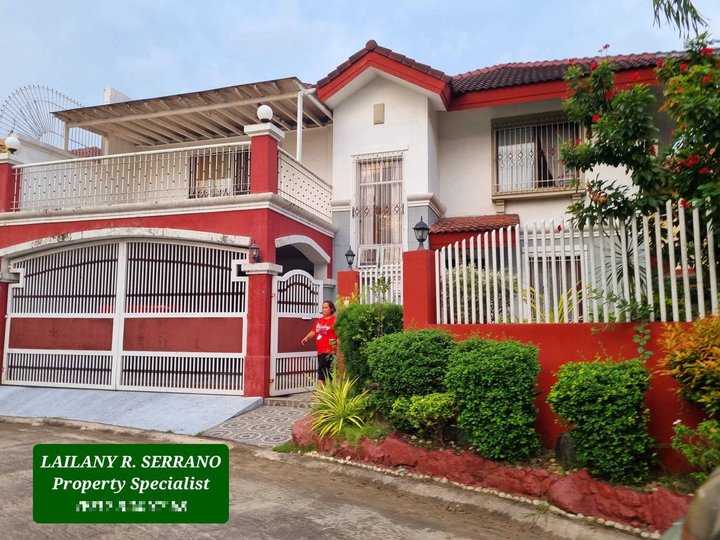 Rush! House and Lot for SALE @ Sta Rosa Estates
