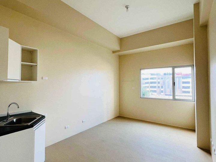 SELLING RFO STUDIO CONDO UNIT at ALABANG, MUNTINLUPA by AVIDA ALTURA