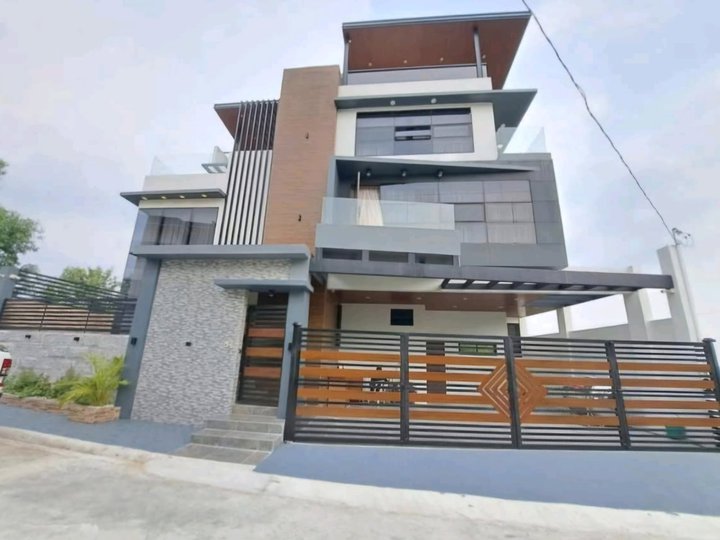 Ready For Occupancy 6-bedroom Single Detached House For Sale in Sun Valley , Antipolo Rizal