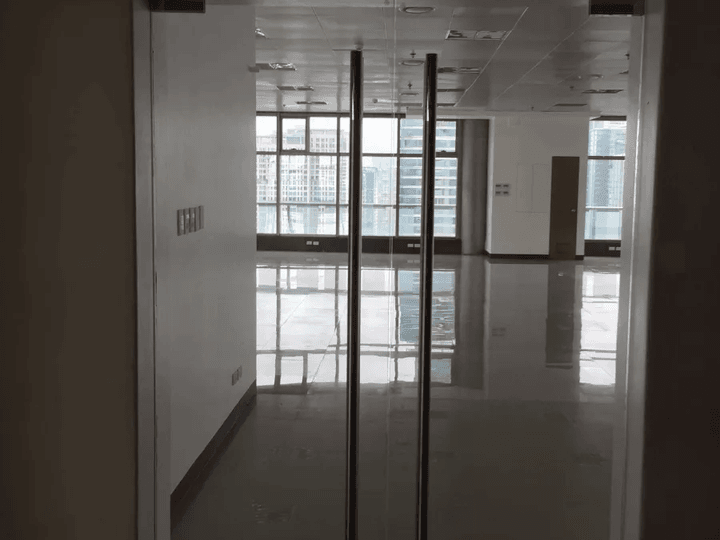 For Rent Lease Office Space Fitted BGC Taguig City 1173sqm