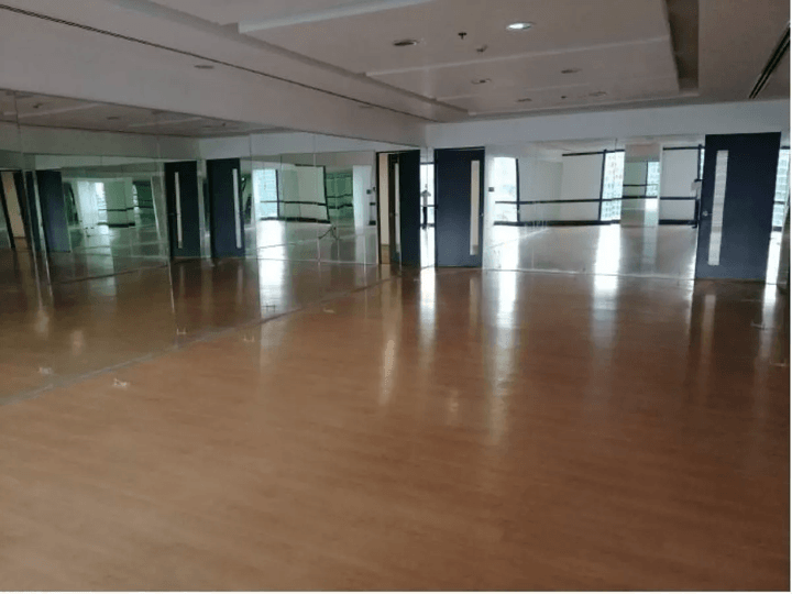 For Rent Lease Fitted Office Space BGC Taguig 800 sqm