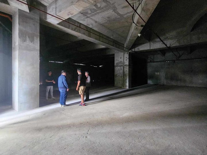 For Rent Lease Commercial Ground Floor Mckinley Taguig 900 sqm