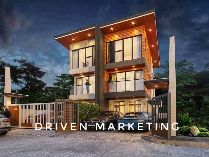 Spacious Duplex House for Sale in Monteverde Royale Ph3.