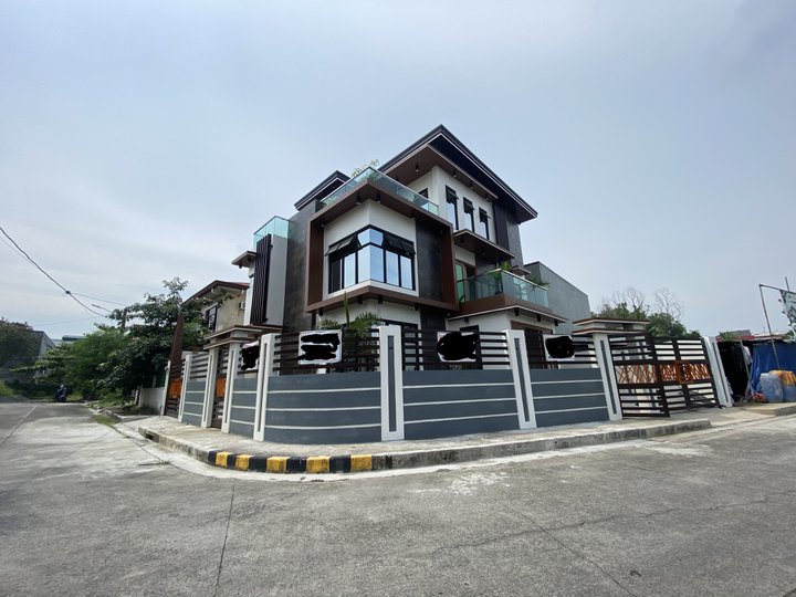 RFO 6-bedroom Single Detached House For Sale in Taytay Rizal