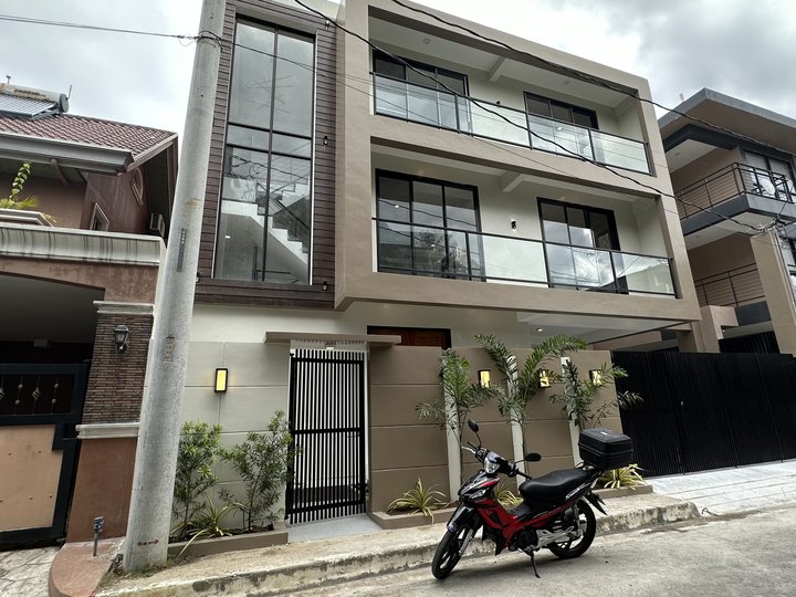 19.5M House and Lot with Swimming pool near SM Masinag Antipolo