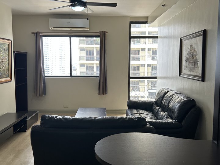 Functional size 3 bedroom condo in the heart of Salcedo Village