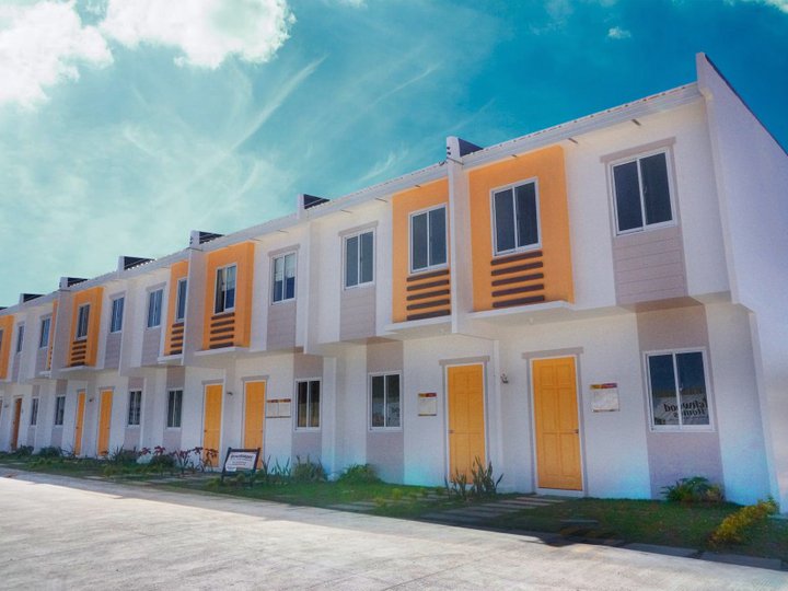 Pre-selling 2-bedroom Townhouse For Sale in Bogo Cebu