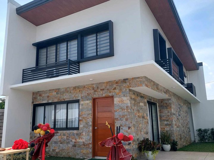 Pre-selling 2-bedroom House and Lot in Binan Laguna