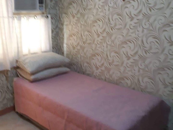 1 bedroom furnished in Taft Ave., fronting La Salle affordable
