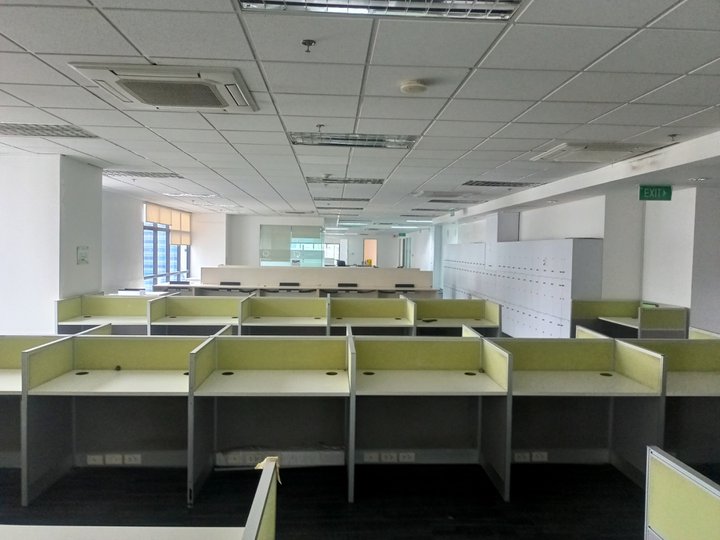 For Rent: BGC Office 600 sqm at Bonifacio Global City Menarco Tower, One Park Drive, Capital House