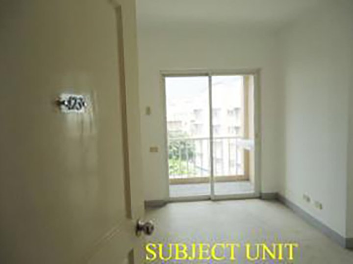 Foreclosed 2 BR Condo Pacific Residences Taguig Unit 423