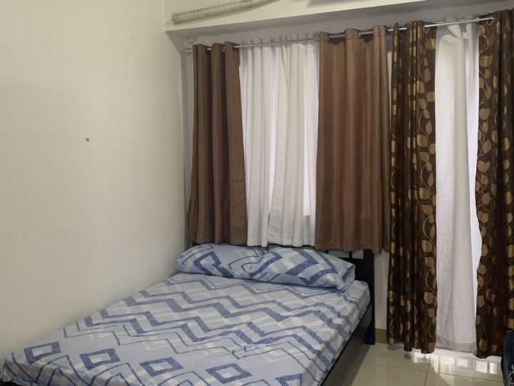 One bedroom with Balcony for rent at South Residences Las Pinas City