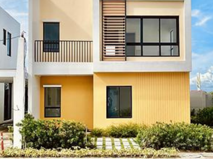 4-bedroom Modern House and Lot For Sale in General Trias Cavite