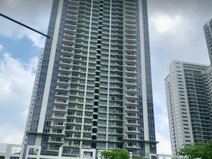 Studio Type Condo 36 sqm Pasalo by Owner