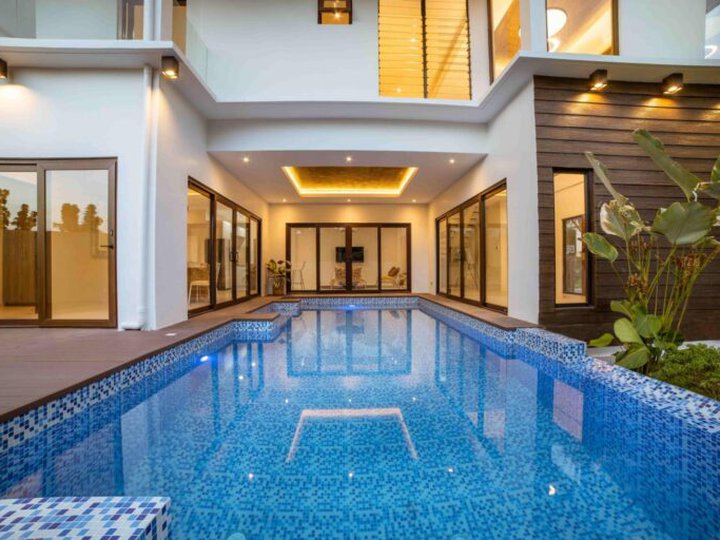 462 sqm 5-bedroom Beach Property For Sale in Mactan Lapu-Lapu Cebu
