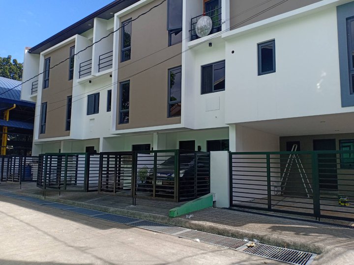 Mindanao Avenue 3-Bedroom Townhouse for sale in Quezon City