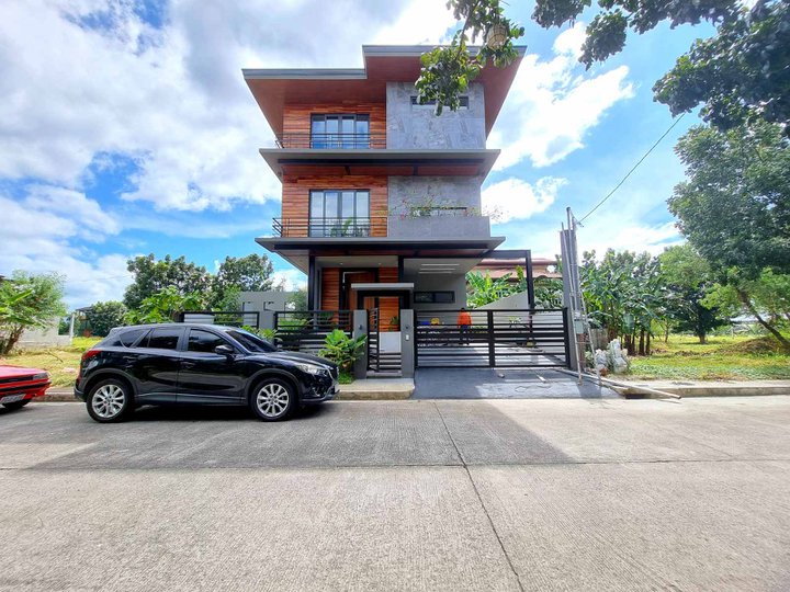 Single Detached House and Lot for Sale in Marikina near Ateneo and UP